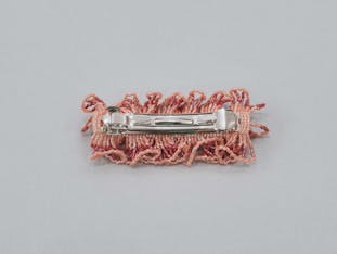 フリルバレッタ(アプリコットレッド)